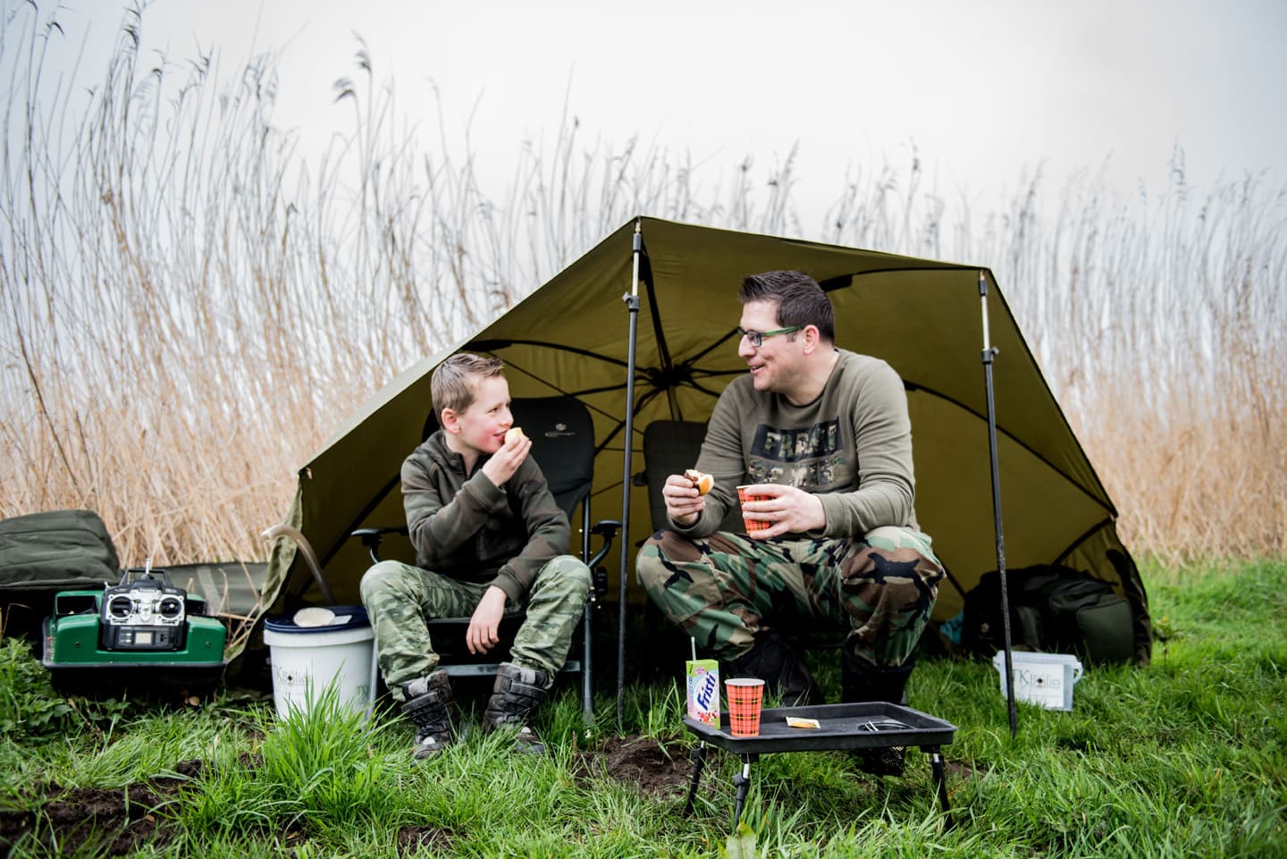 Stekkie voor jonge sportvissers