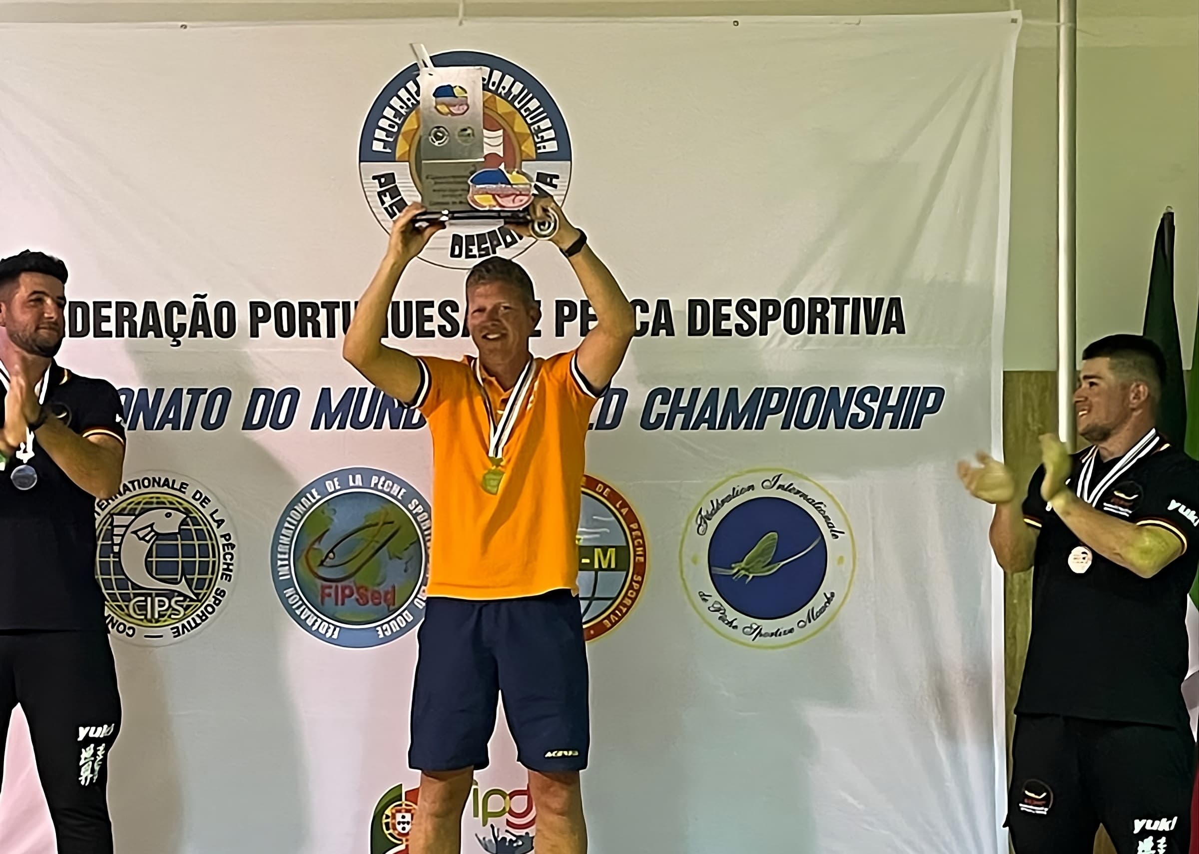 Frank Peene voor de vierde keer wereldkampioen kustvissen