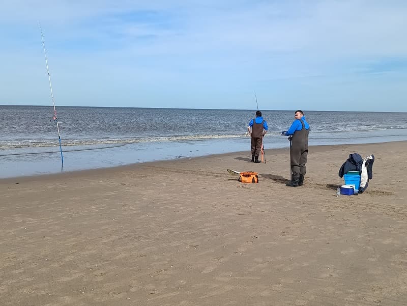 André Piters en John Soederhuijsen pakken de leiding bij het NK Kustvissen Koppel