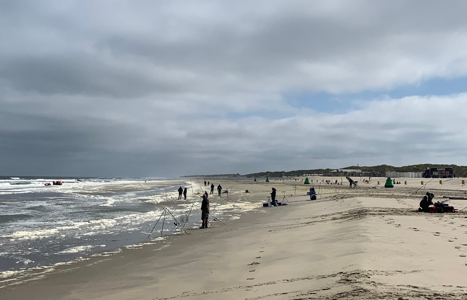 Govert en Johan Huijgens aan kop bij NK Kustvissen Koppel