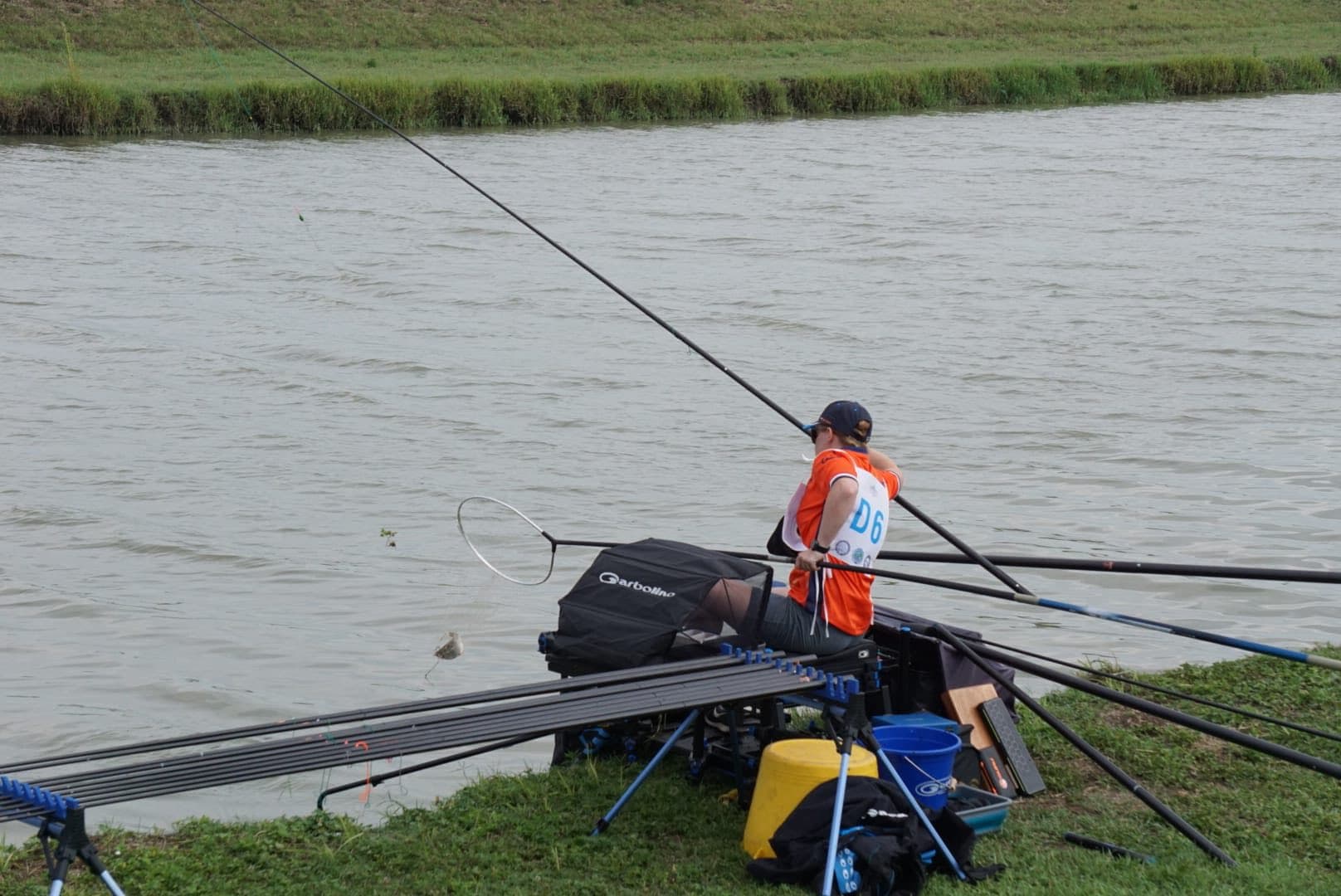 Team Holland achtste op WK Dobbervissen Dames